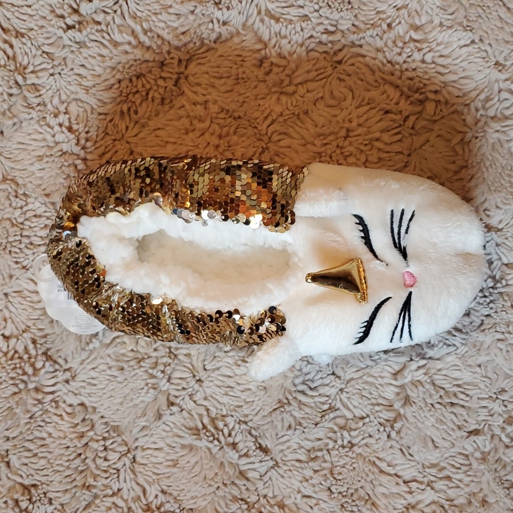 NWT Unicorn Slippers
